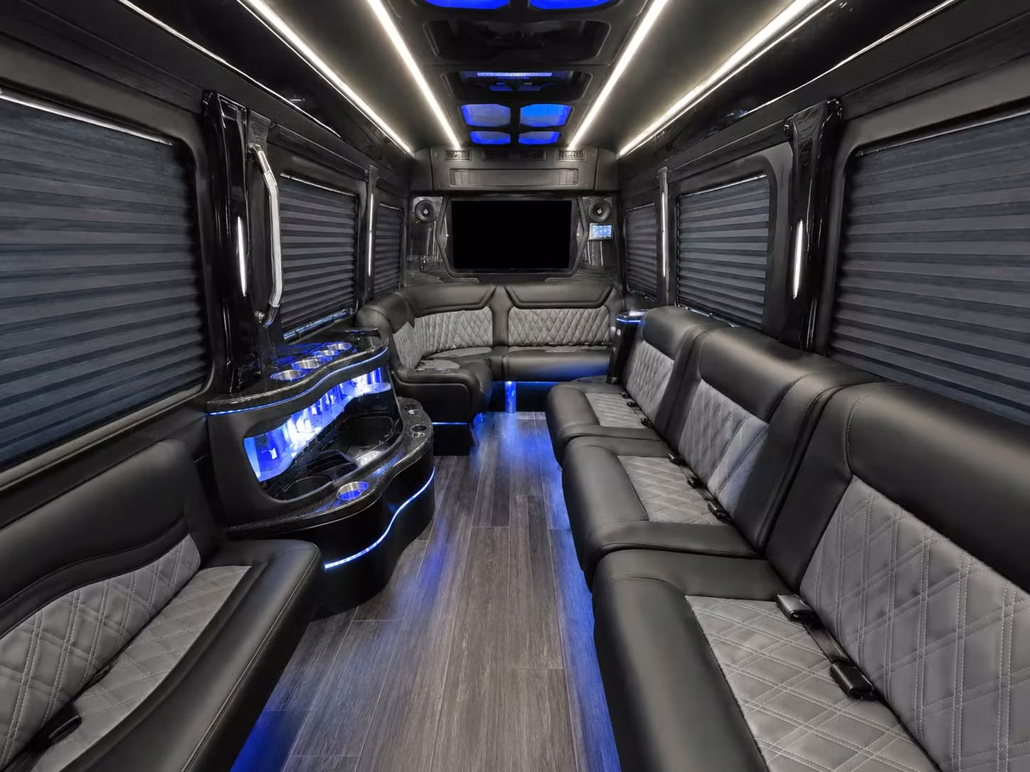 for easy airport transfers and off site parking shuttles in rock hill charterbusrentalrockhillsc com delivers