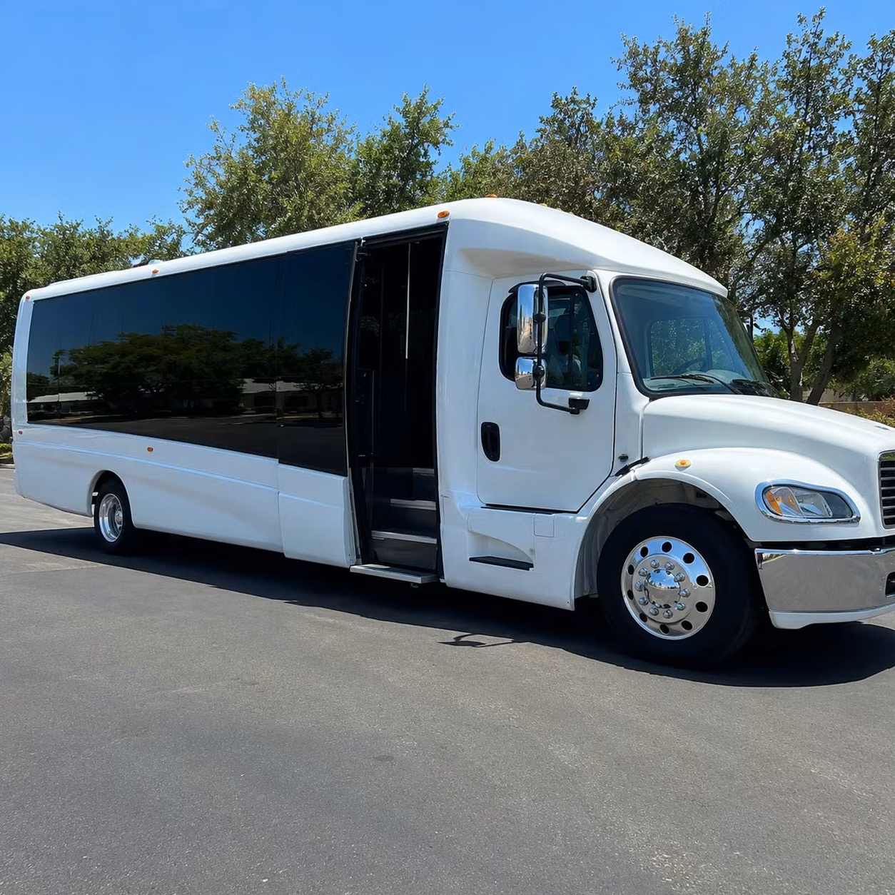 minibus rentals in rock hill keep smaller prom groups together