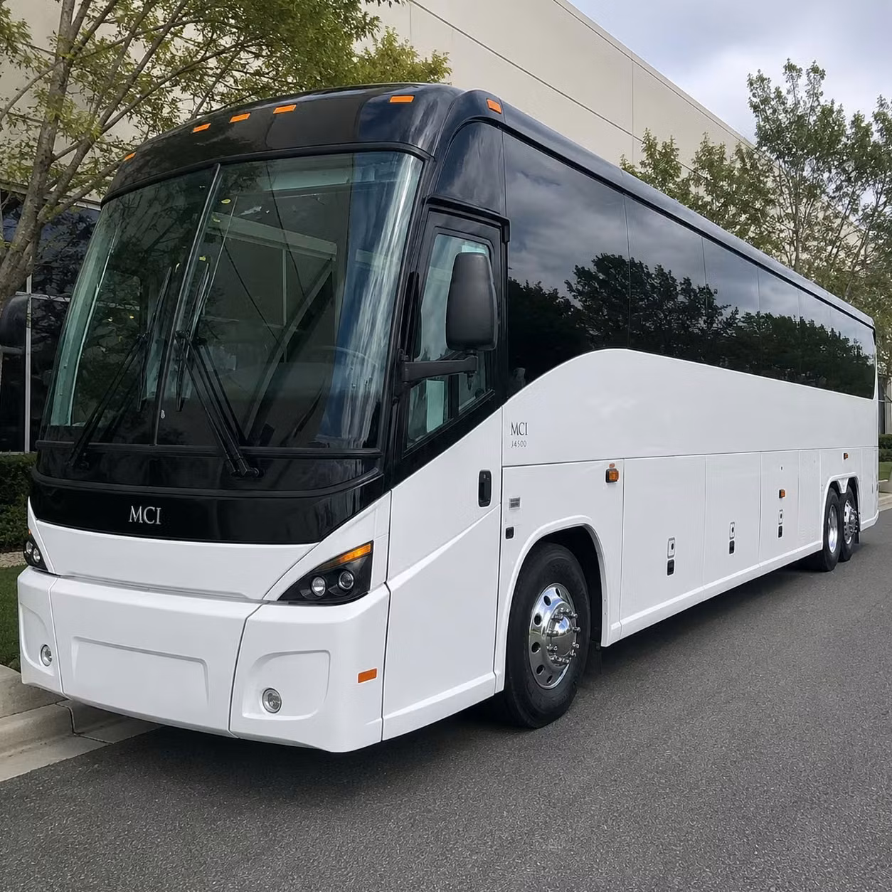 rock hill construction crew shuttles and worksite transportation through charterbusrentalrockhillsc com